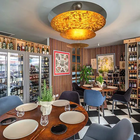 מלון Rosabianca Boutique 4*