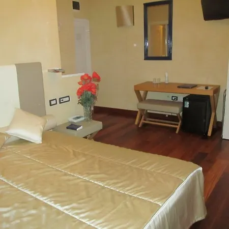 מלון Rosabianca Boutique ראפאלו